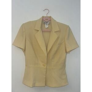 DBY Size 7/8 women’s med Suit Top Floral‎ Yellow Buttons #S2